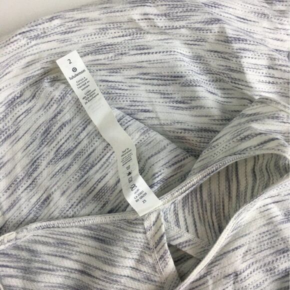 Lululemon Athletic Top Size 2 - Picture 6 of 7